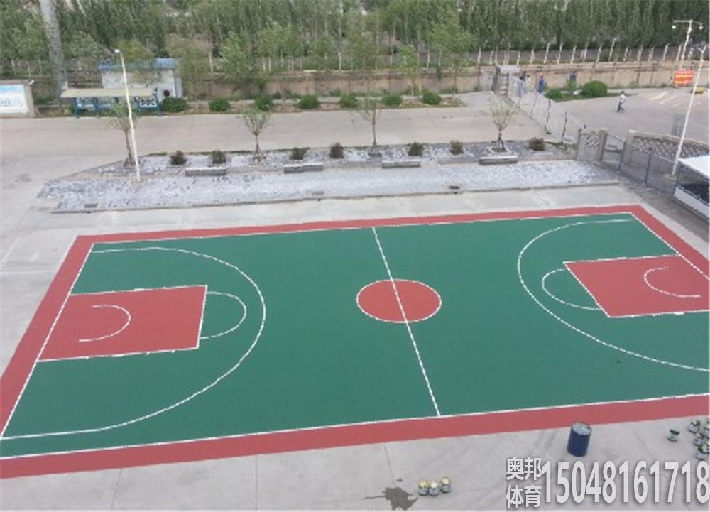 包头希望铝业职工宿舍楼前硅PU篮球场地